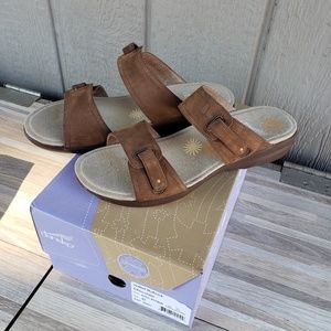 Dansko Isabel Nubuck